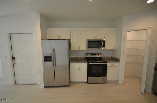 Building Photo - 3306 Bassie Ct