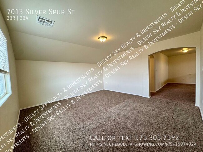 Building Photo - 7013 Silver Spur St