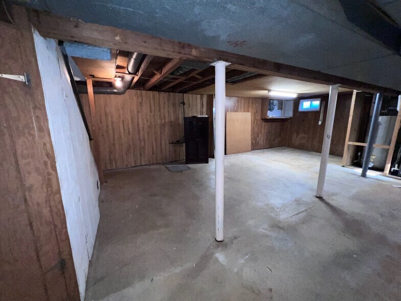 Building Photo - 918 Rockwell Rd