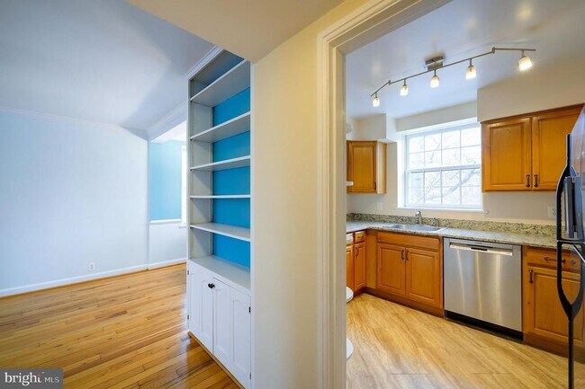 Building Photo - 3541 39th St NW