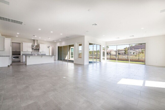 Building Photo - Luxury Living in Inspirada’s Gated Escala Community!