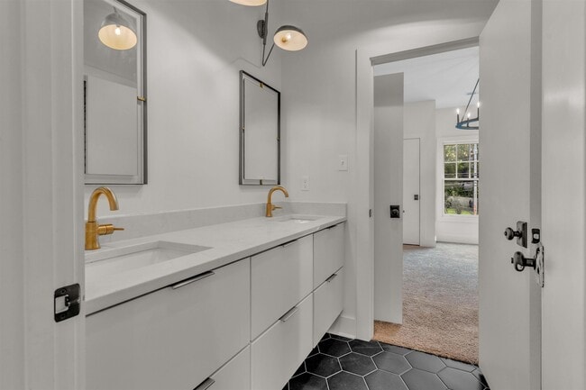 Building Photo - 4167 Meade Village Cv
