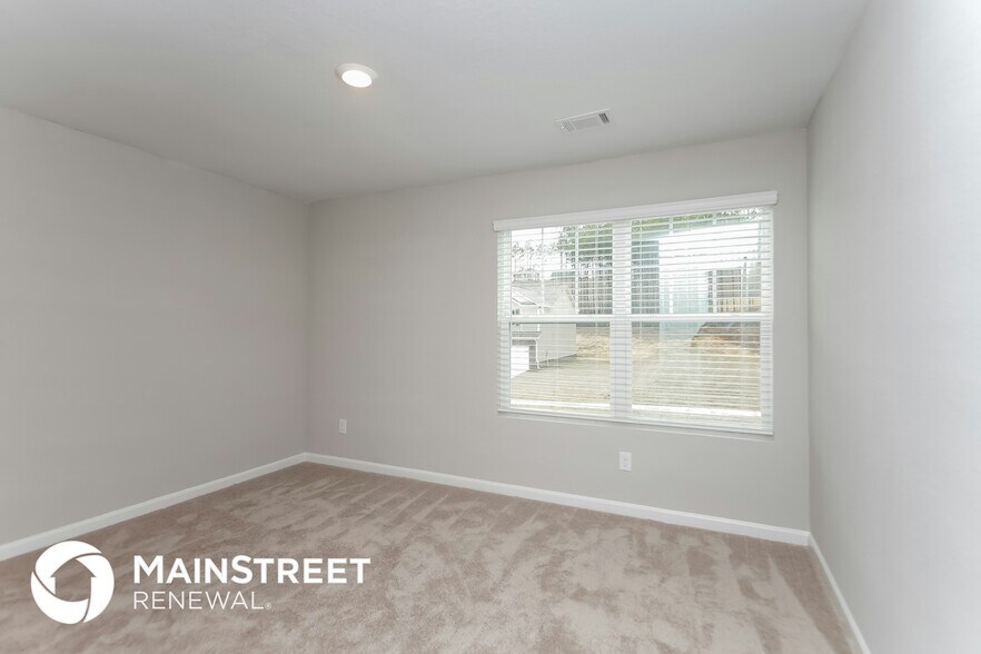 Building Photo - 318 Augusta Woods Dr