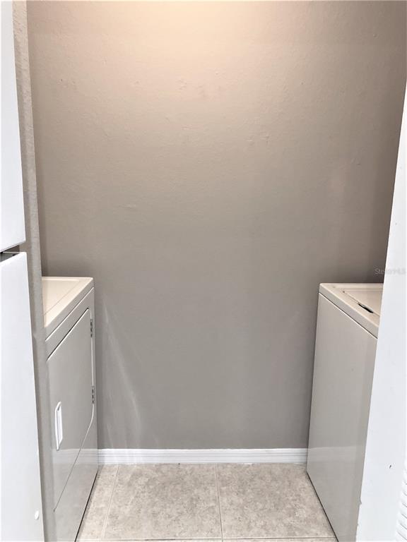 Building Photo - 1049 S Hiawassee Rd