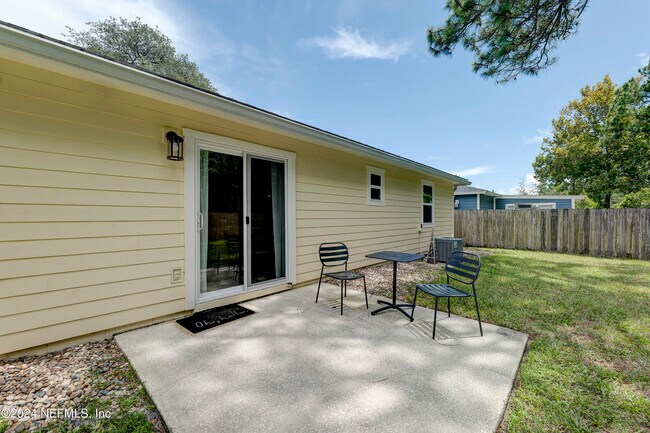 Building Photo - 3558 Eunice Rd