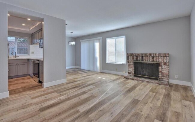 Building Photo - 33567 Stephano Ct