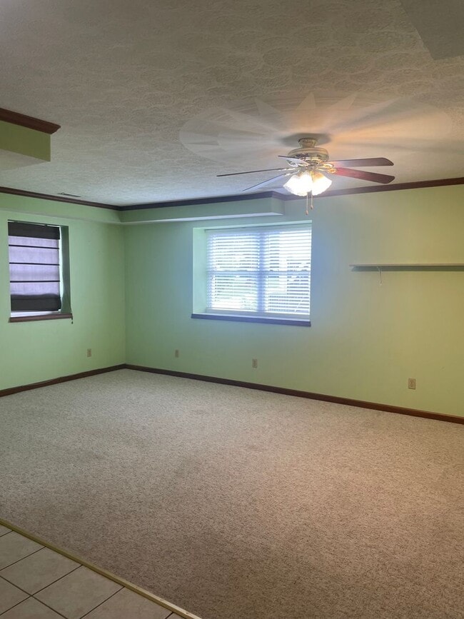 Building Photo - 5233A Beechcrest Dr