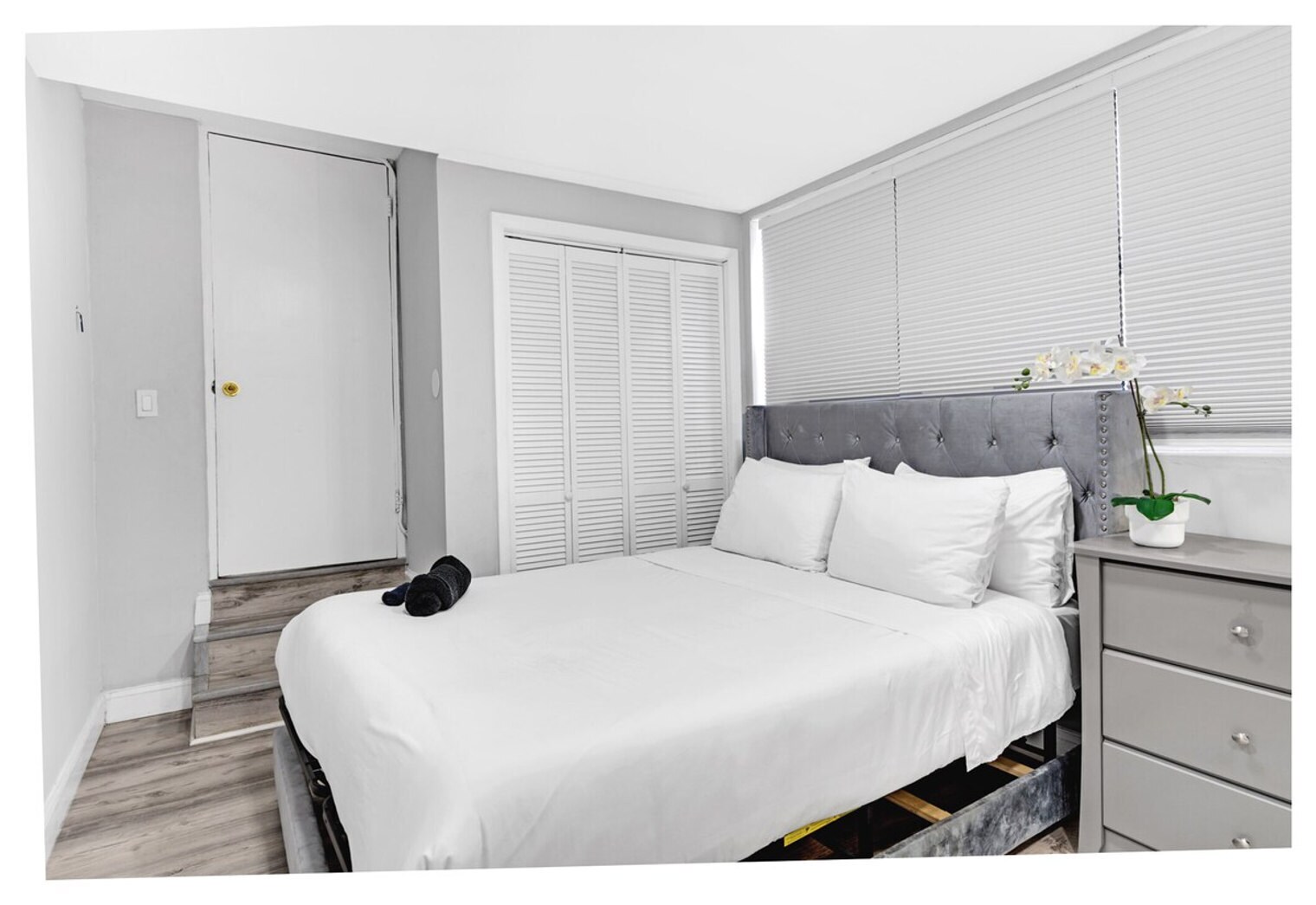 Building Photo - 425 NE 105th St