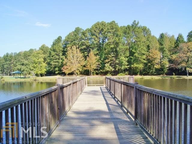Building Photo - 203 Raintree Bend