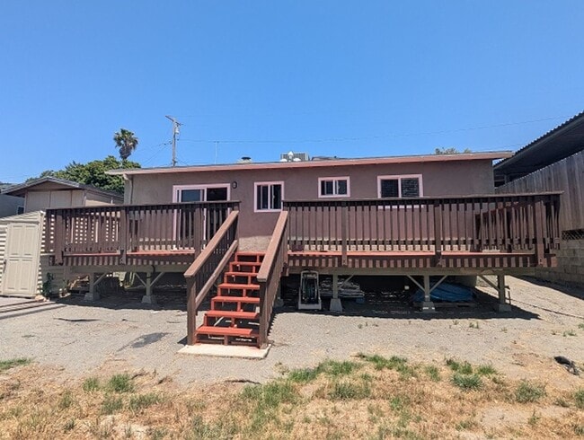 Building Photo - 3 Bedroom - 1 Bath House in San Diego