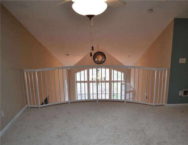 Building Photo - 3047 Lenox Rd NE