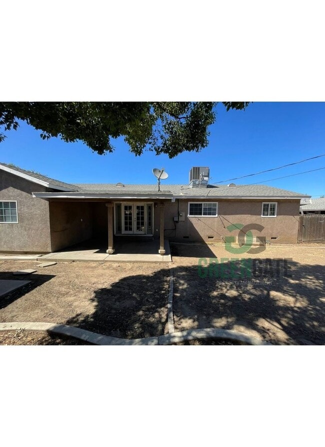 Building Photo - BEAUTIFUL 3 BEDROOM 2 BATH HOME MOVE IN RE...
