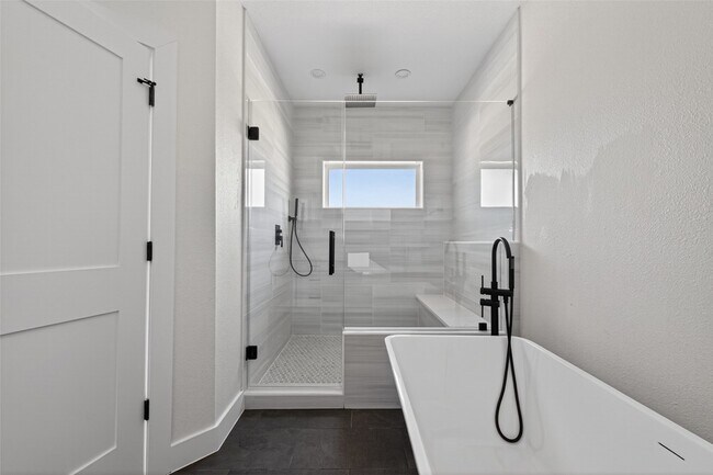 Building Photo - 12307 New Jordan Ln