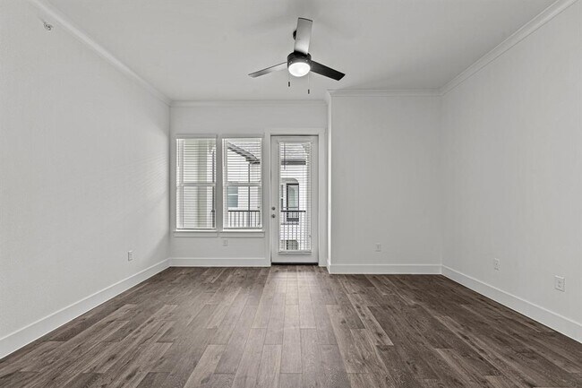 Building Photo - 1664 Hillside Terrace