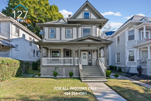 Primary Photo - Updated 2BR Duplex with Central Air & Washer/Dryer – Water, Sewer & Trash Included!