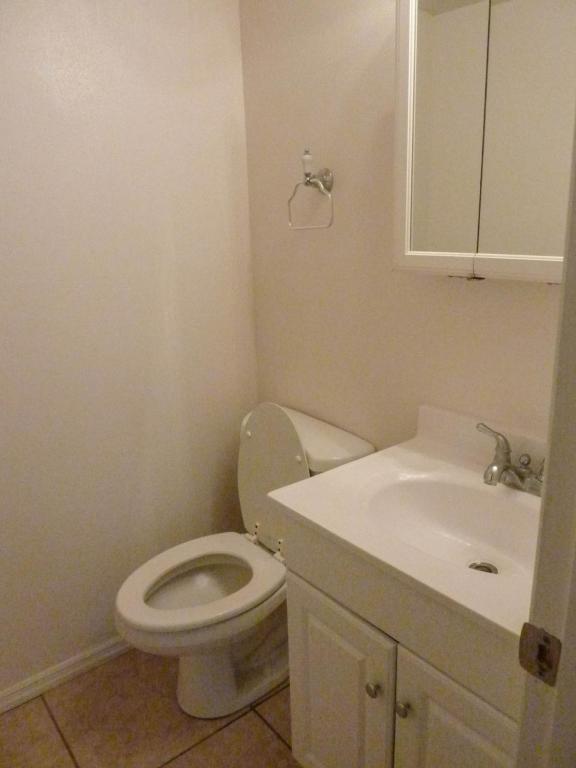 Building Photo - 495 Liholiho Street, Mount Thomas 204