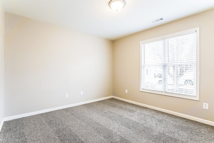 Building Photo - 4009 Scofield Dr