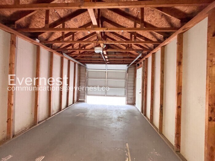 Building Photo - 11711 Greenglen Dr
