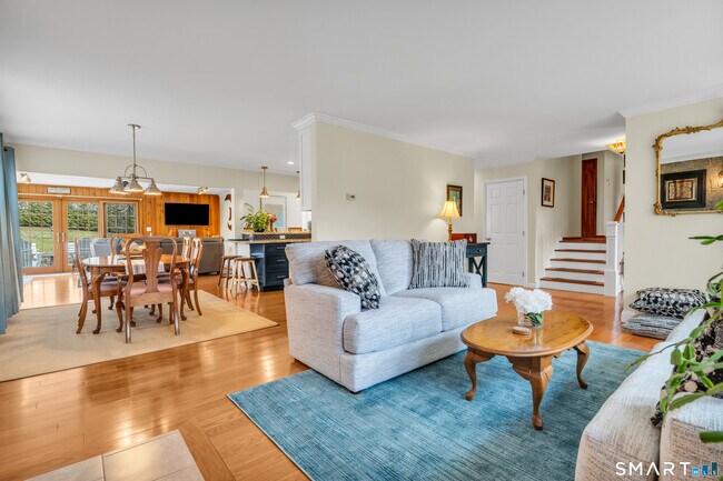 Building Photo - 51 W Lake Ave