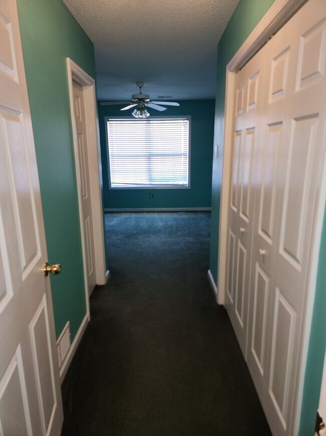 Building Photo - Great West Georgia Rental