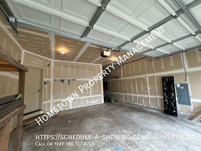 Building Photo - 1306 Linwood Ave SW