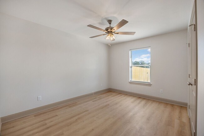 Building Photo - 3194 Dogwood Pk Blvd