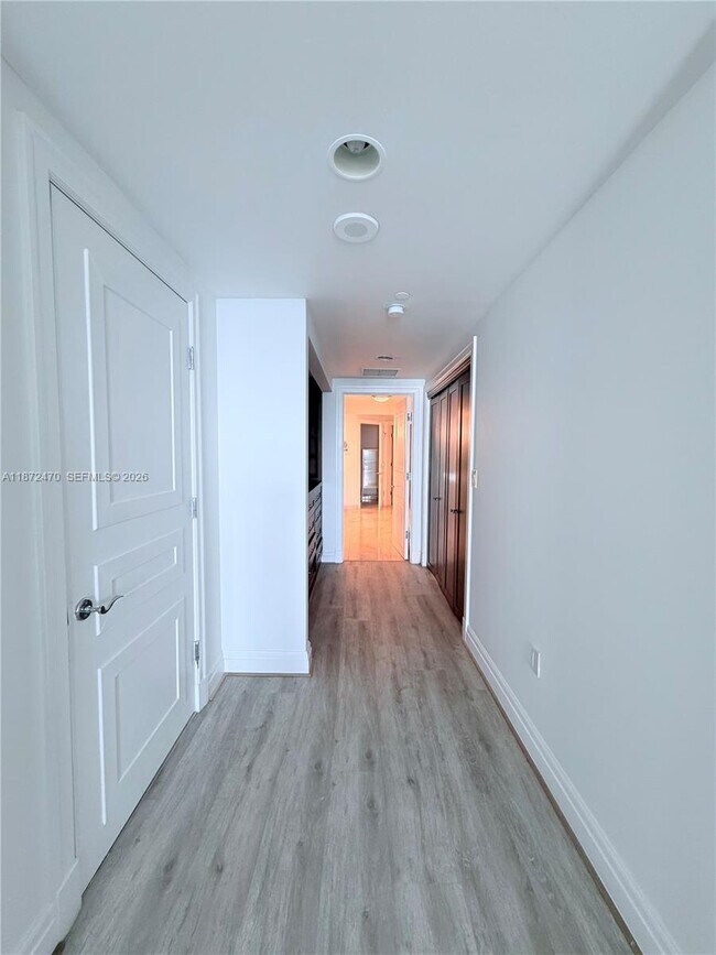 Building Photo - 3201 NE 183rd St