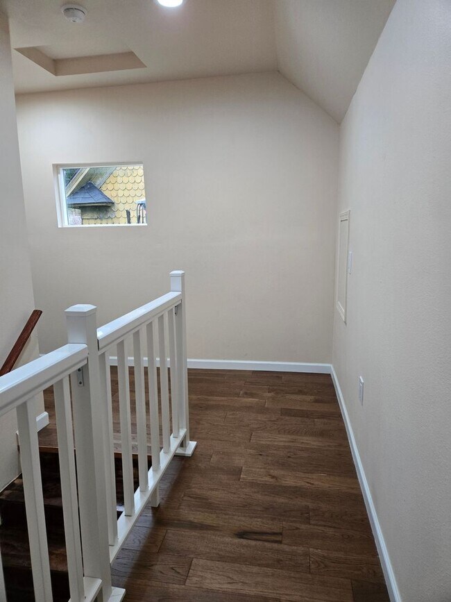 Building Photo - Aberdeen - 3 bedroom, 2 bath remodeled home for RENT!