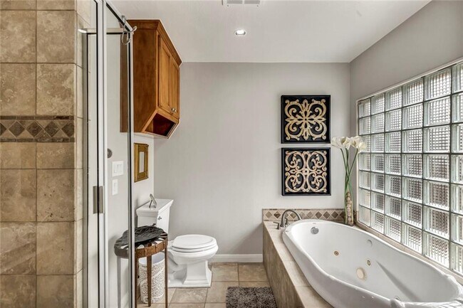 Building Photo - 6702 Elfland Dr