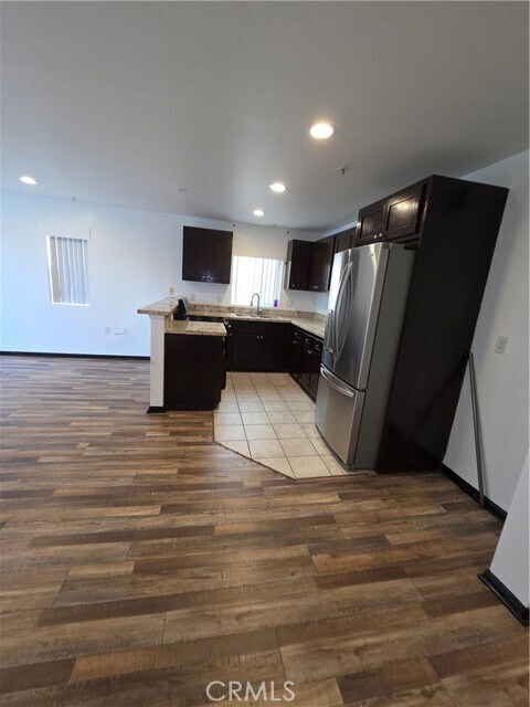 Building Photo - 14537 Archwood St