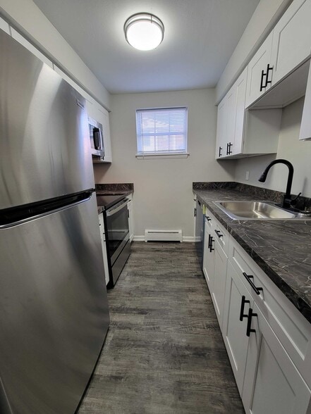 Building Photo - Orchard Estates