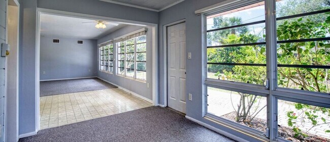 Building Photo - Beach Bungalow on Venice Island ~ Coming J...