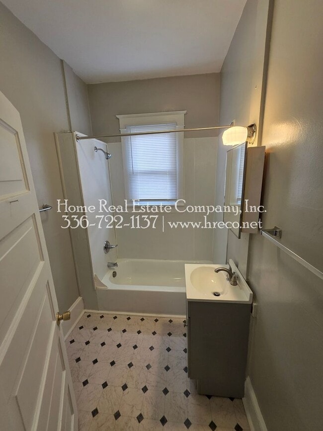 Building Photo - 1413 E.23rd Street