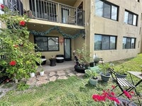 Building Photo - 301 Golden Isles Dr