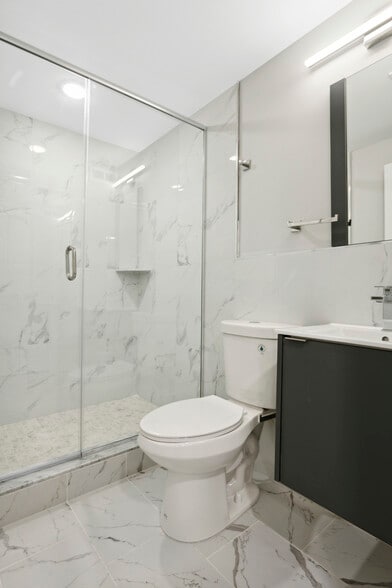 Building Photo - 2120 Berges St