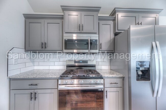 Building Photo - For Lease | East Tulsa - BA Schools | $189...