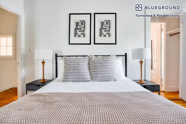 Building Photo - 32 Healey St