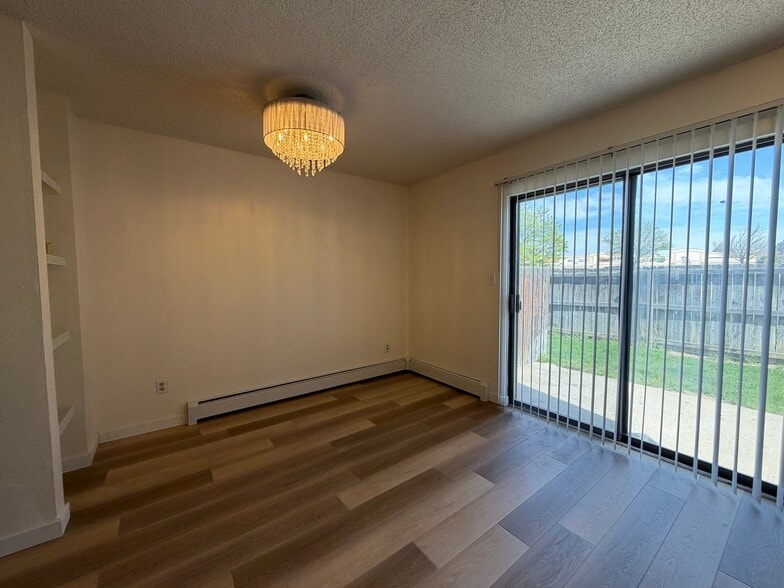 Building Photo - 919 44th Ave Ct