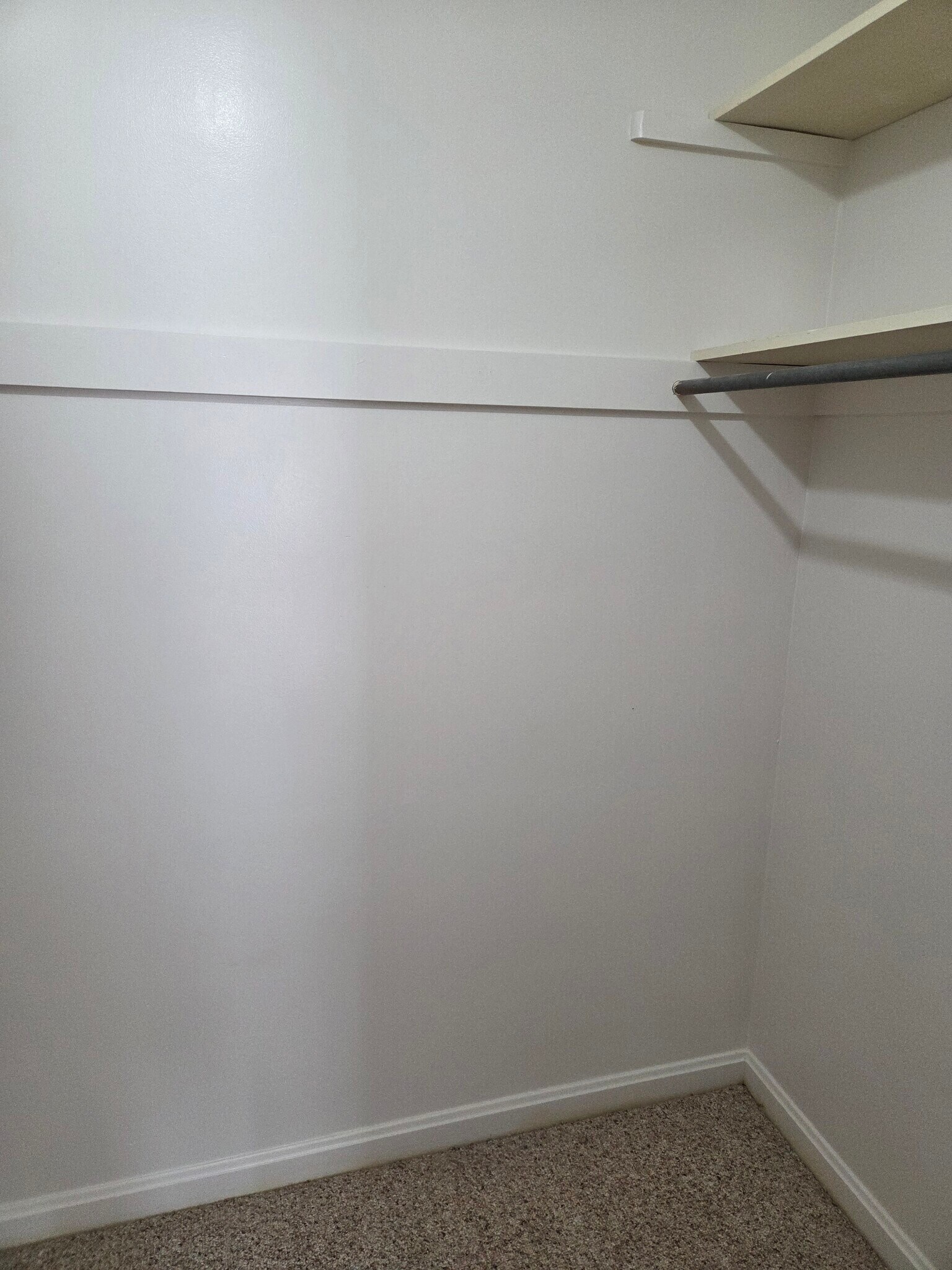 closet - 420 Muth Rd