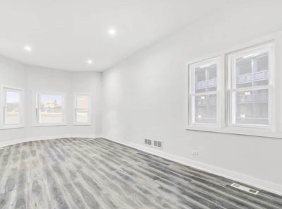 Building Photo - 3053 E 79th St