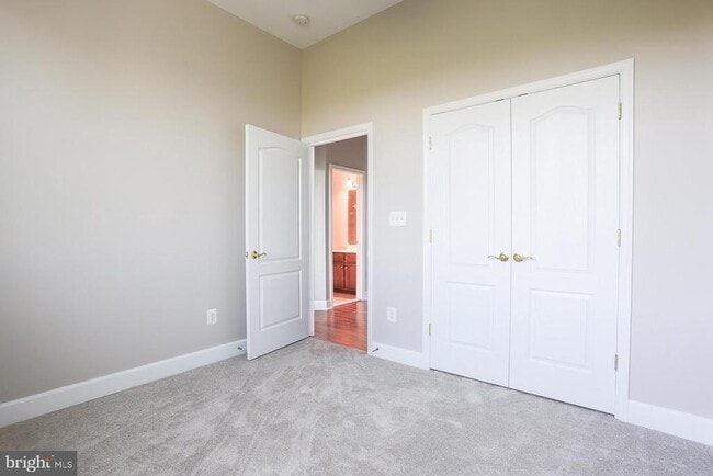 Building Photo - 13538 Waterford Hills Blvd