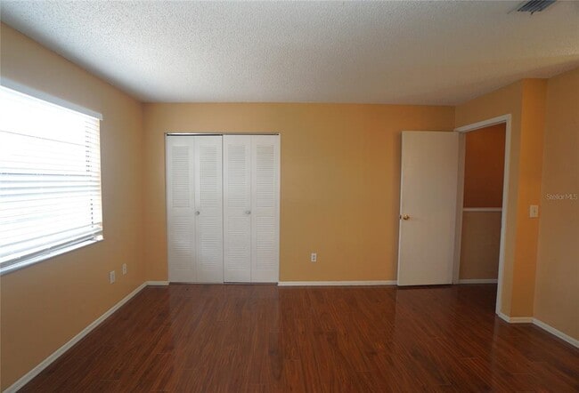 Building Photo - 10049 Lake Oak Cir