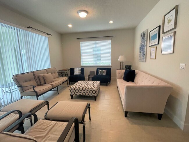 Building Photo - The perfect home waiting for you! FULLY FURNISHED!!