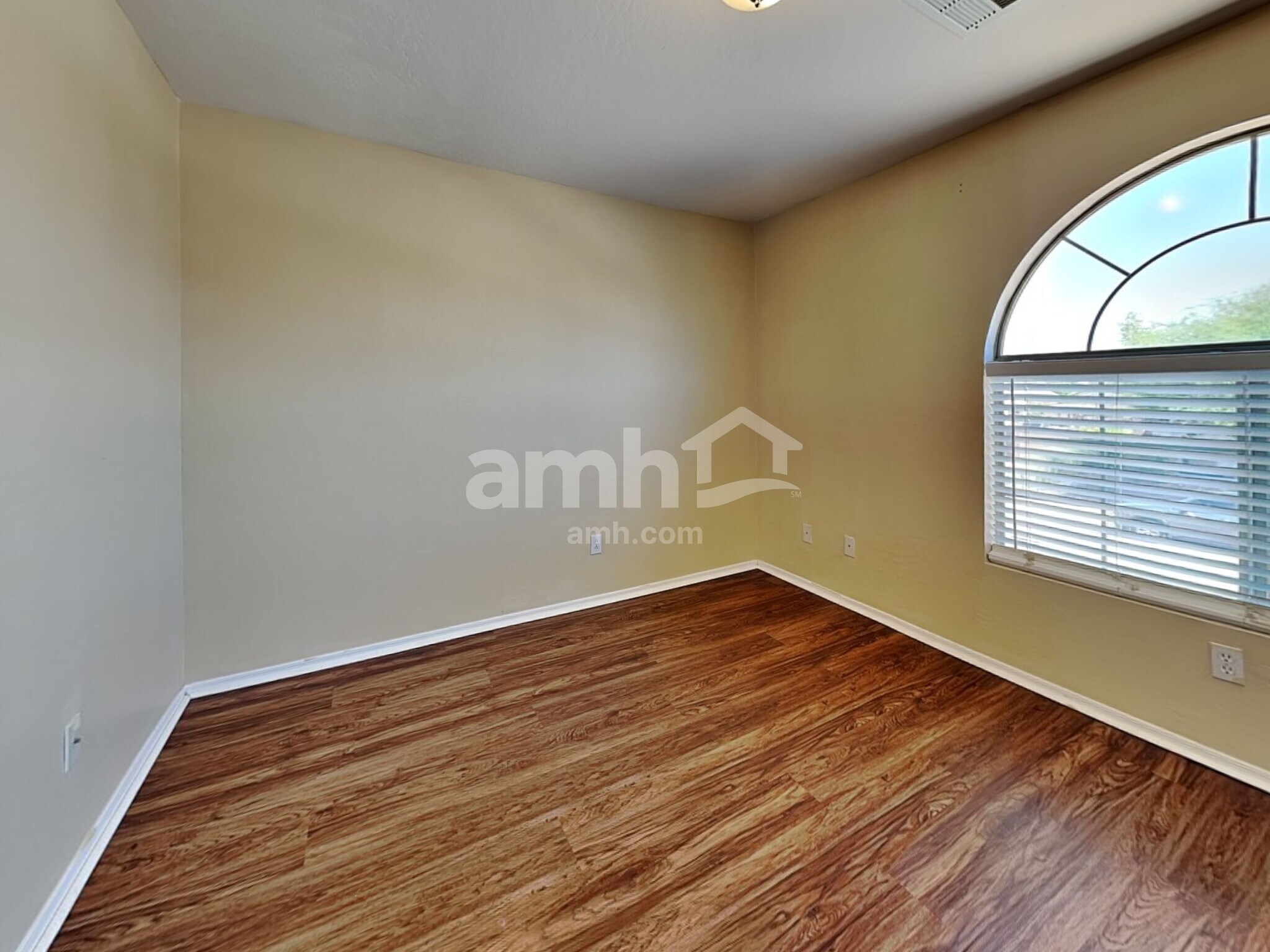 Building Photo - 4817 W Pedro Ln