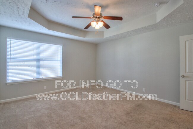 Building Photo - 3365 Tourmaline Dr