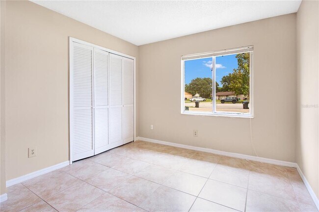 Building Photo - 2610 Adela Ave