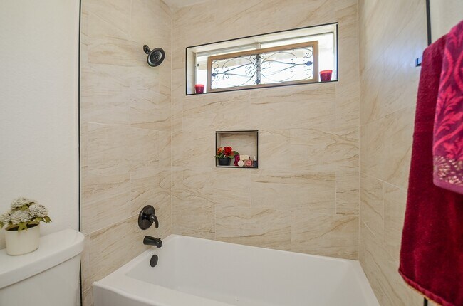Building Photo - 18106 Rileybrook Cir