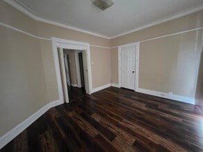 Building Photo - 17 Orient Ave