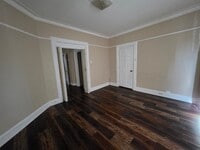 Building Photo - 17 Orient Ave