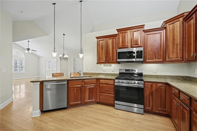 Building Photo - 214 Highlands Ridge Pl